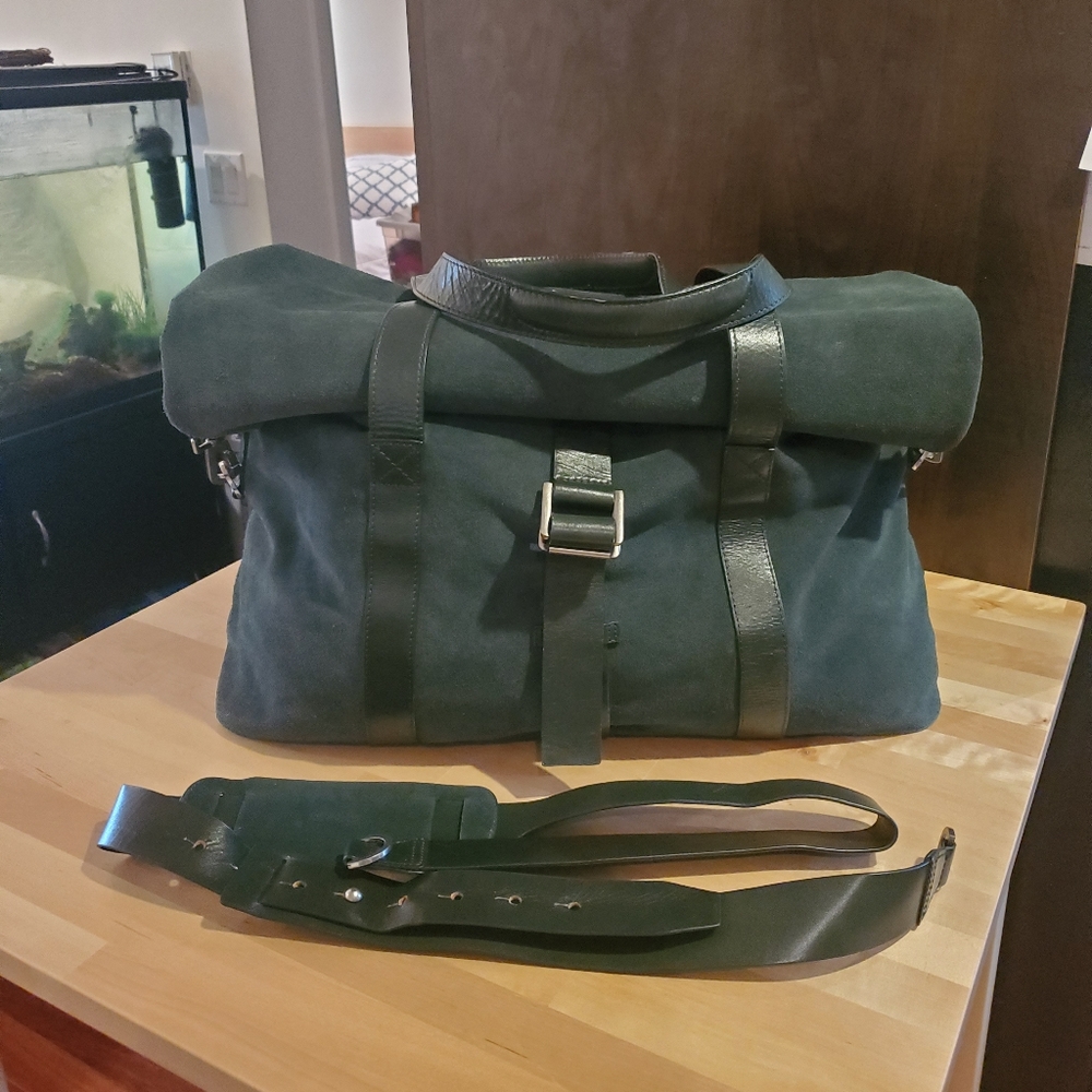 Kenneth Cole Suede Leather Duffle Weekend Bag